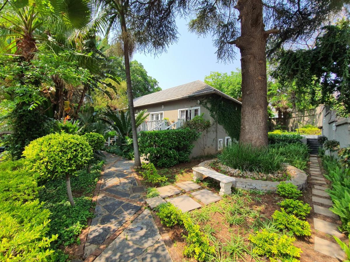 Waterhouse Guest Lodge In Muckleneuk Pretoria-Noord Kültér fotó