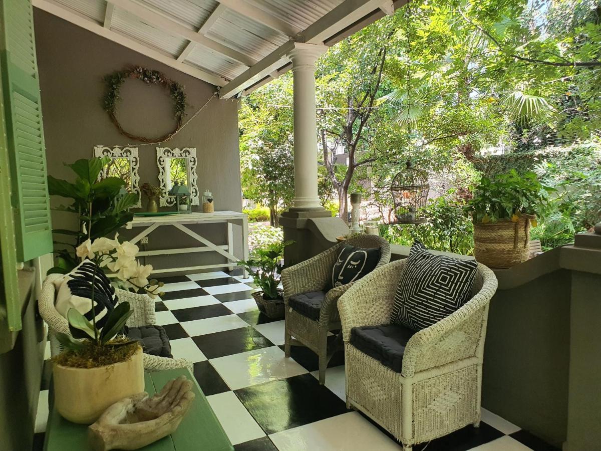 Waterhouse Guest Lodge In Muckleneuk Pretoria-Noord Kültér fotó
