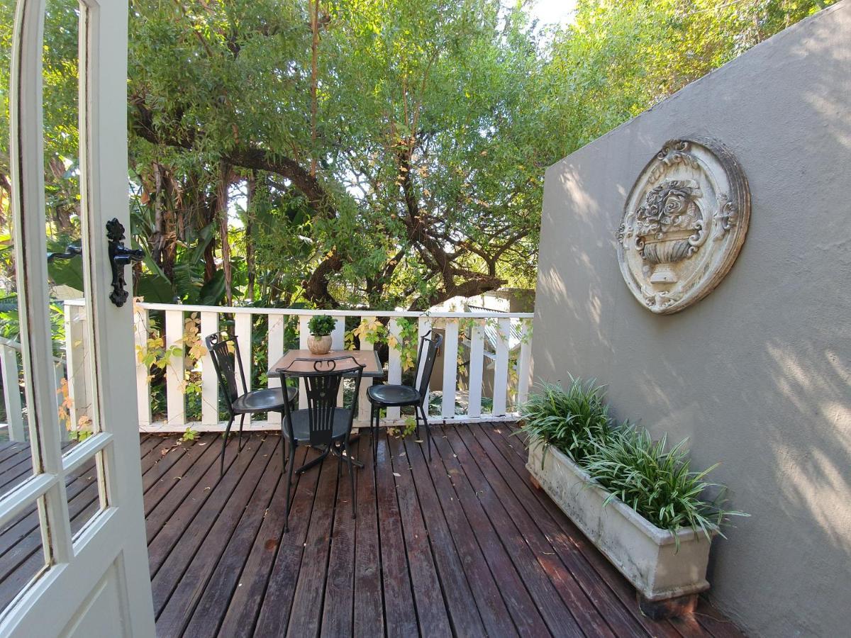 Waterhouse Guest Lodge In Muckleneuk Pretoria-Noord Kültér fotó
